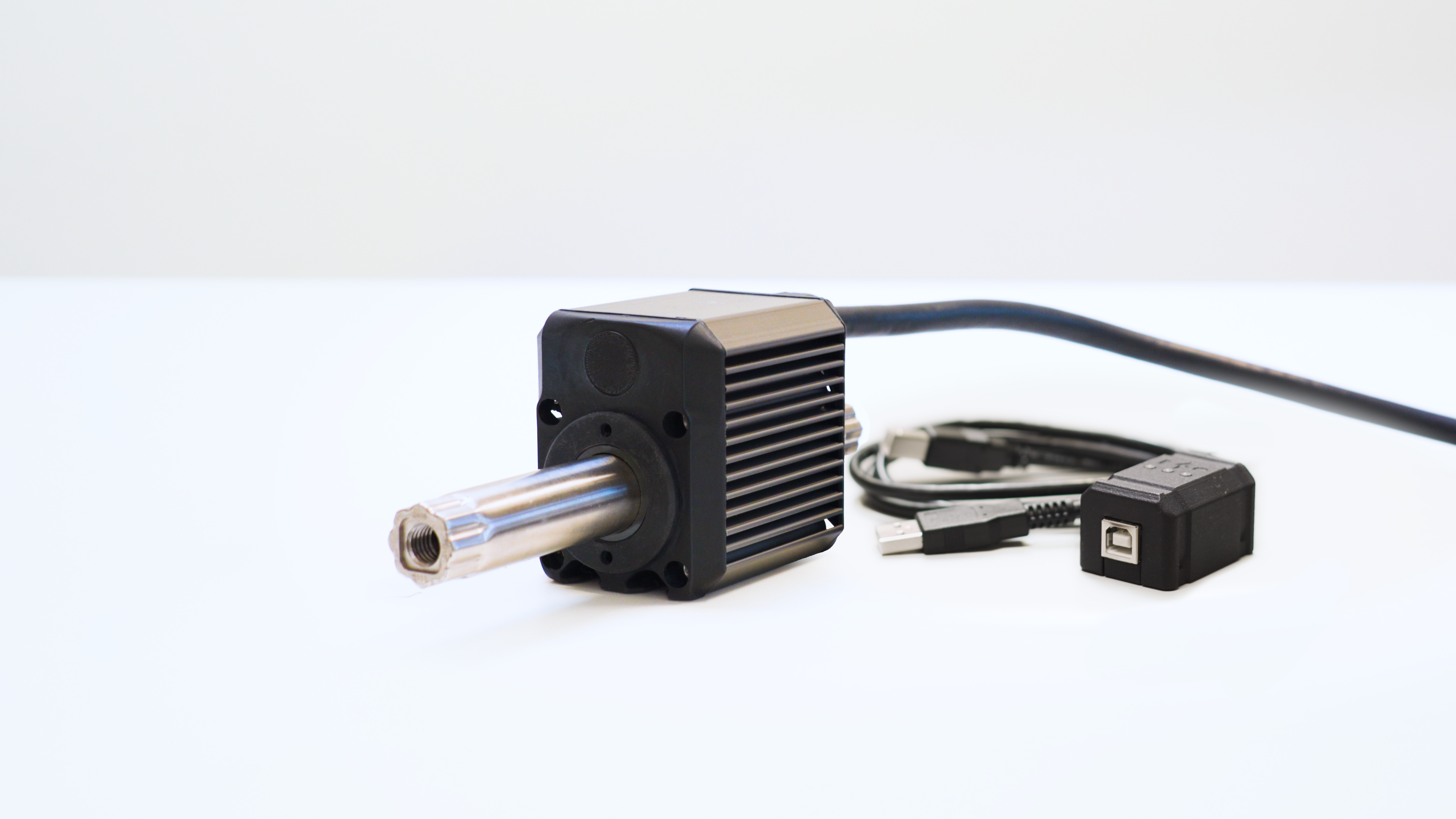Simple electric linear motor with USB connector